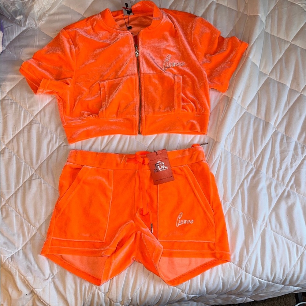 Gsuwoo Two Piece Orange Velour Set